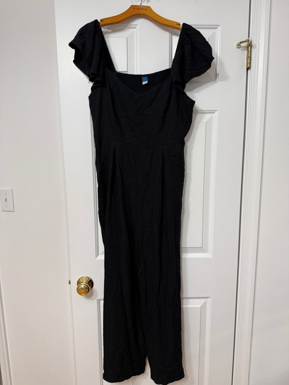 Old Navy Black Women's Puff-Sleeve Pant Romper.